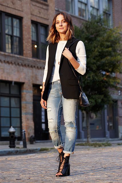 From Summer to Winter: The Secret to Layering Your Outfits Like a Pro